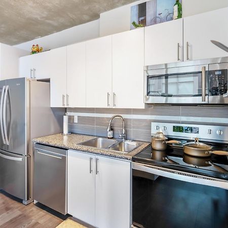 Spacious Corner Apartment Downtown Toronto Buitenkant foto