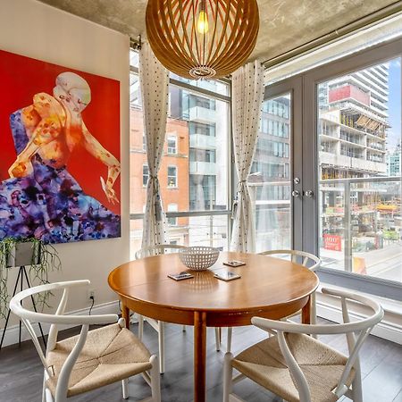 Spacious Corner Apartment Downtown Toronto Buitenkant foto