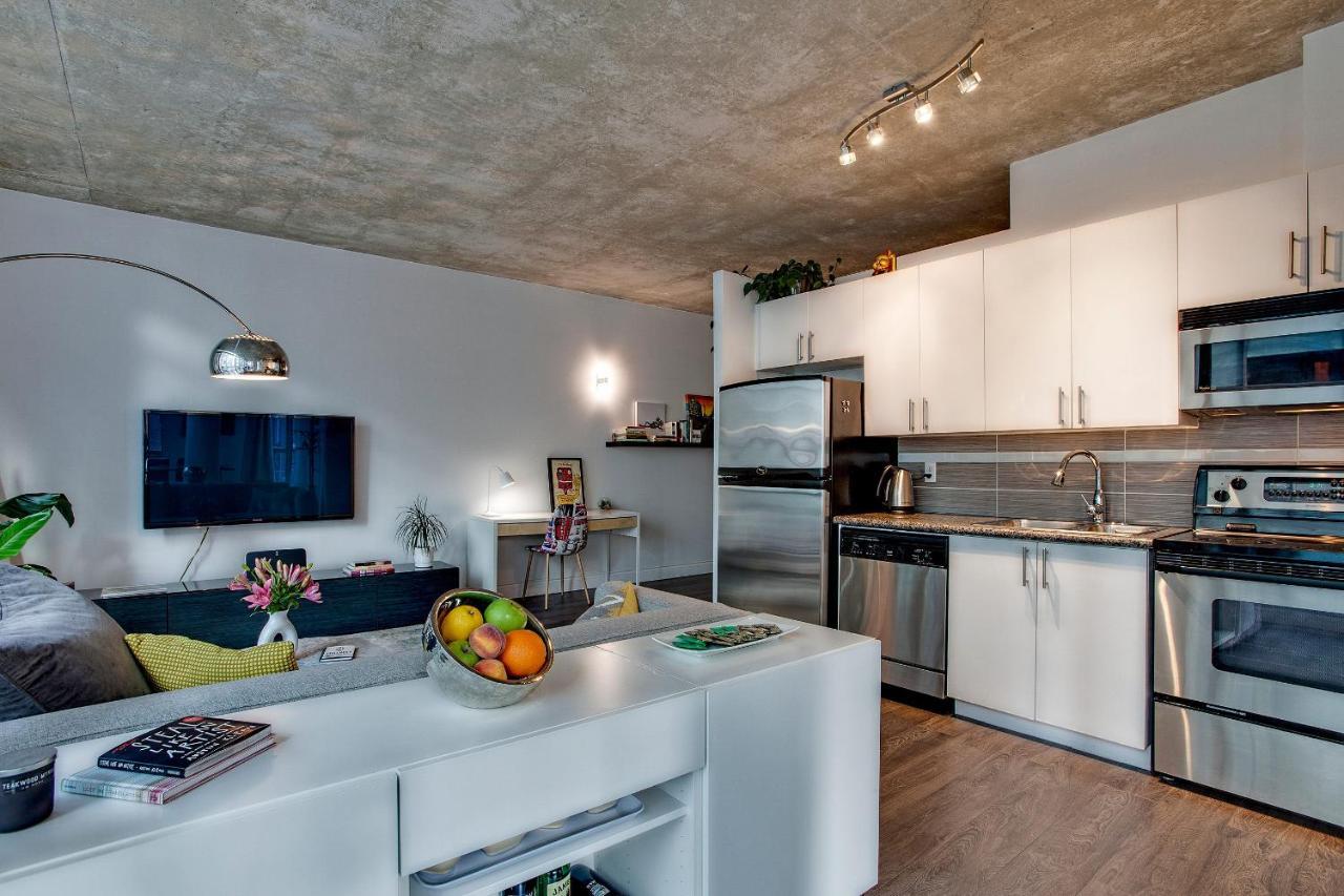 Spacious Corner Apartment Downtown Toronto Buitenkant foto